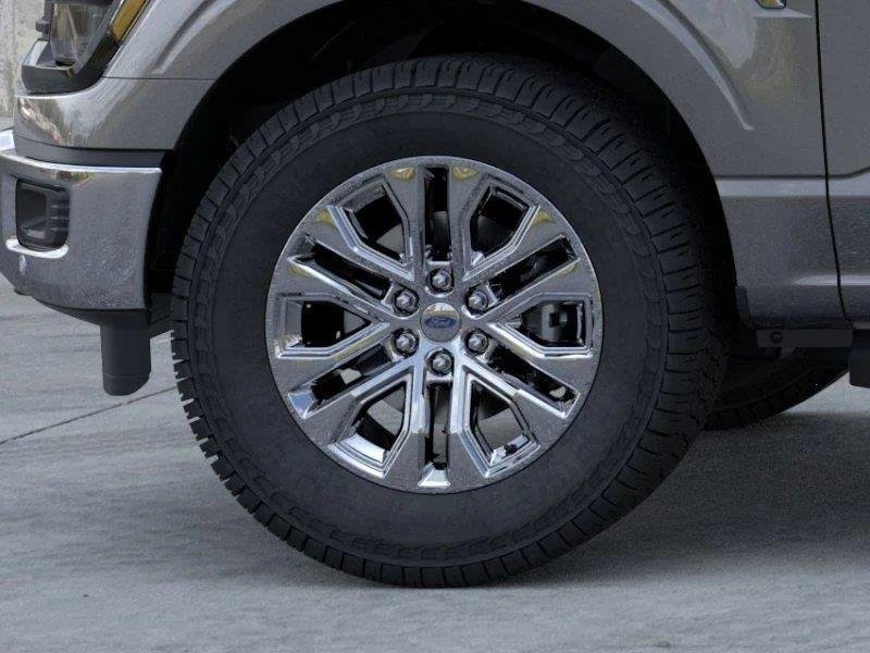 New 2026 Carbonized Gray Ford XLT image 4