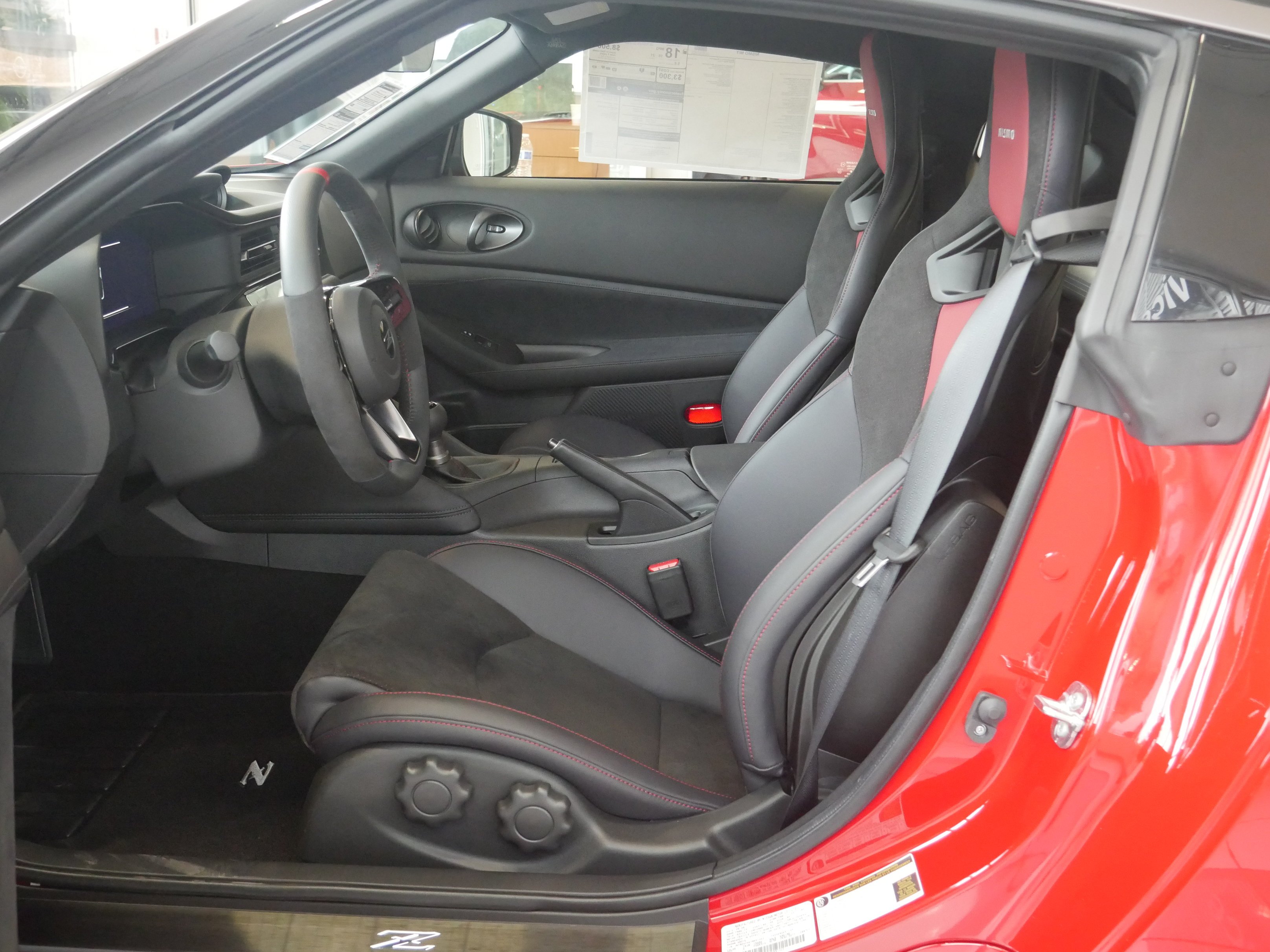 New 2027 Solid Red / Super Black Two-tone Nissan NISMO® image 4
