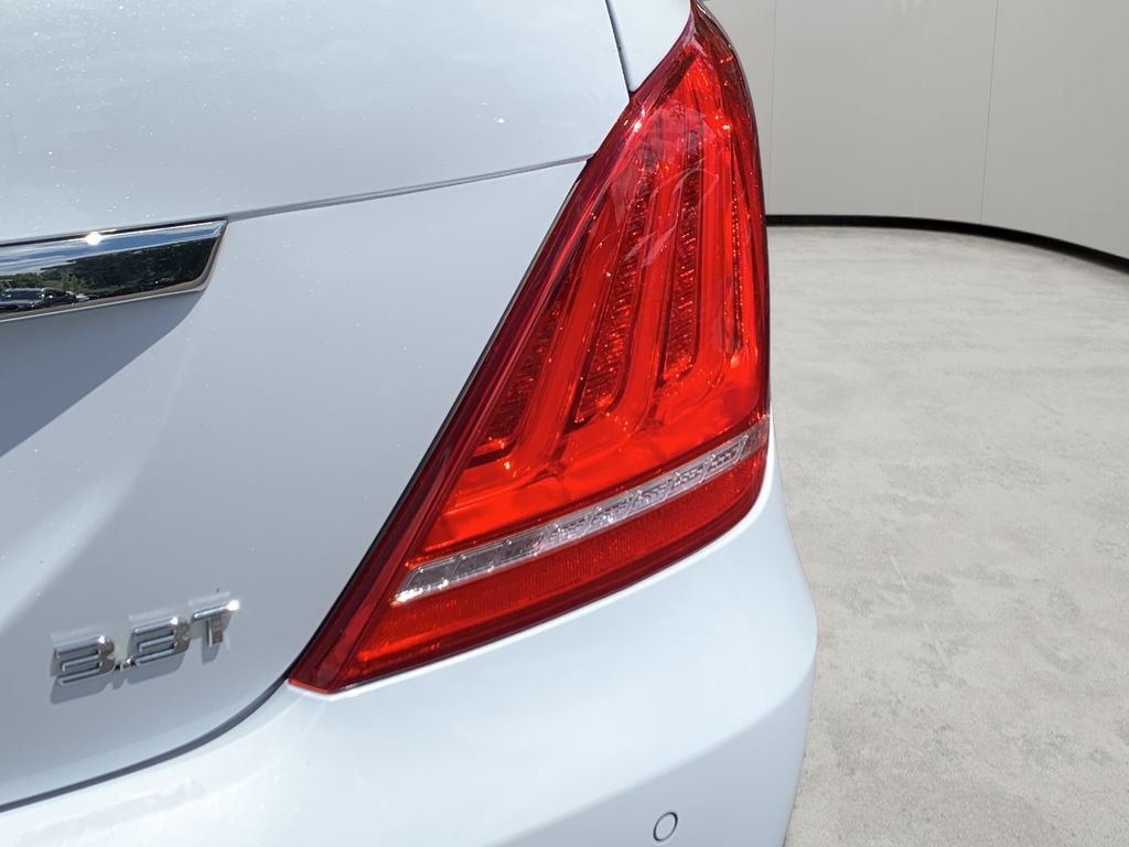 Used 2019 Casablanca White Genesis 3.3T Premium image 46