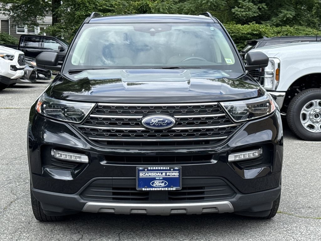Used 2023 Black Ford XLT image 2