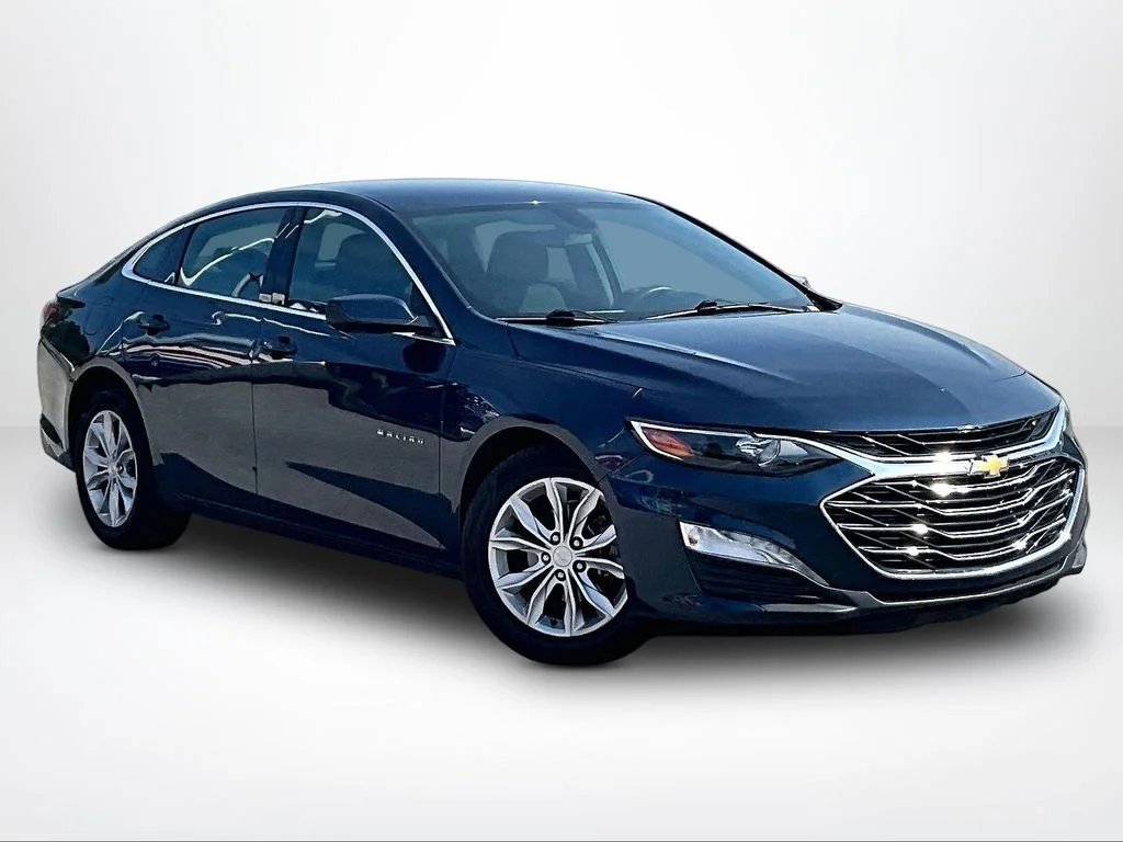 Used 2020 Blue Chevrolet LT image 13