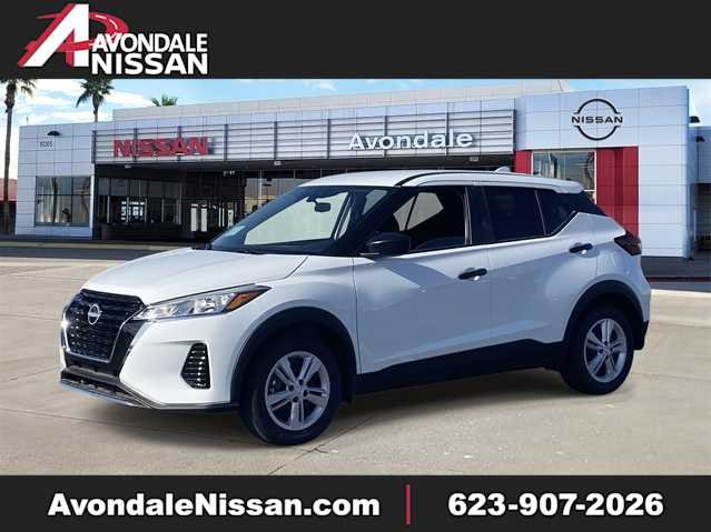 2025 Nissan KICKS PLAY Base