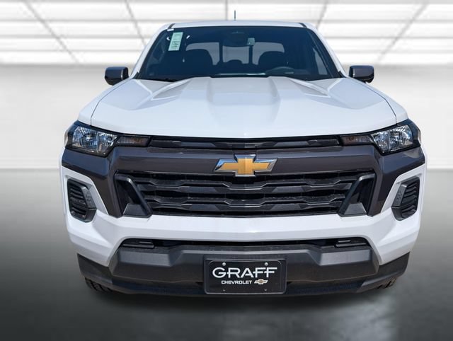 New 2026 Summit White Chevrolet LT image 25