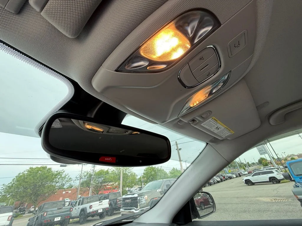 Used 2022 White Jeep Trailhawk image 23