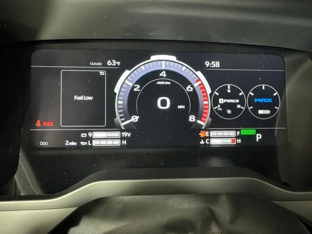 New 2026 Wind Chill Pearl <sup>1</sup> Toyota Tundra Platinum image 16