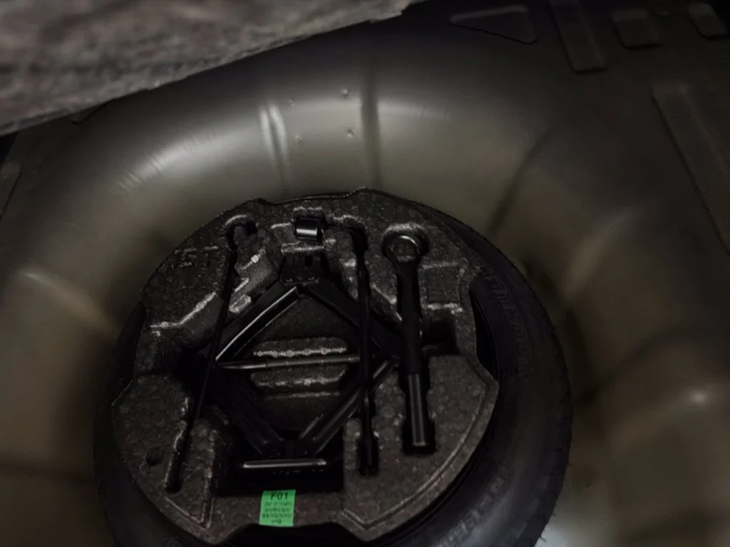 New 2026 Abyss Black Hyundai SE image 16