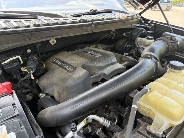 Used 2019 Black Lincoln Reserve image 28