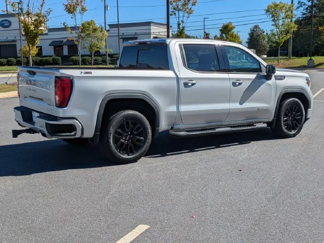 Used 2021 Silver GMC Elevation image 4