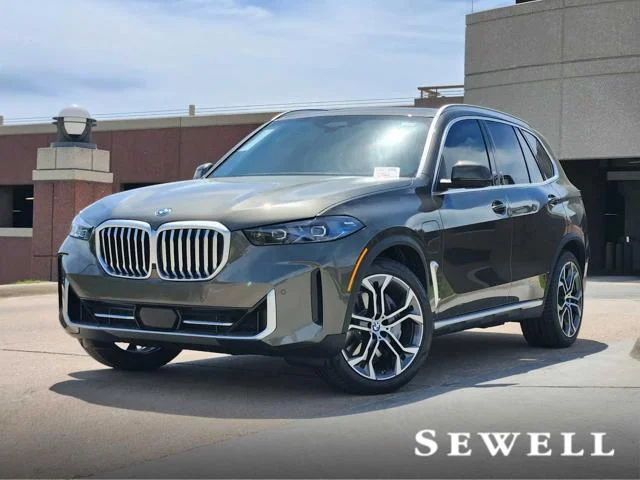 2026 BMW X5 xDrive50e's photo