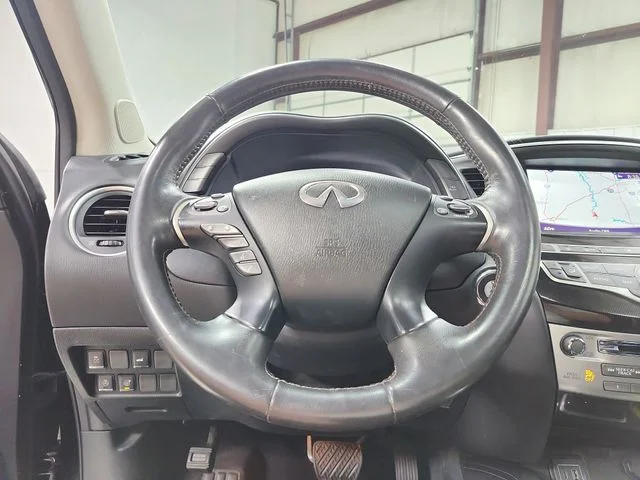 Used 2020 Black INFINITI LUXE image 23