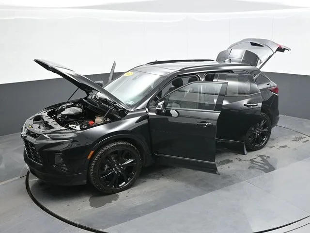 Used 2022 Black Chevrolet RS image 28