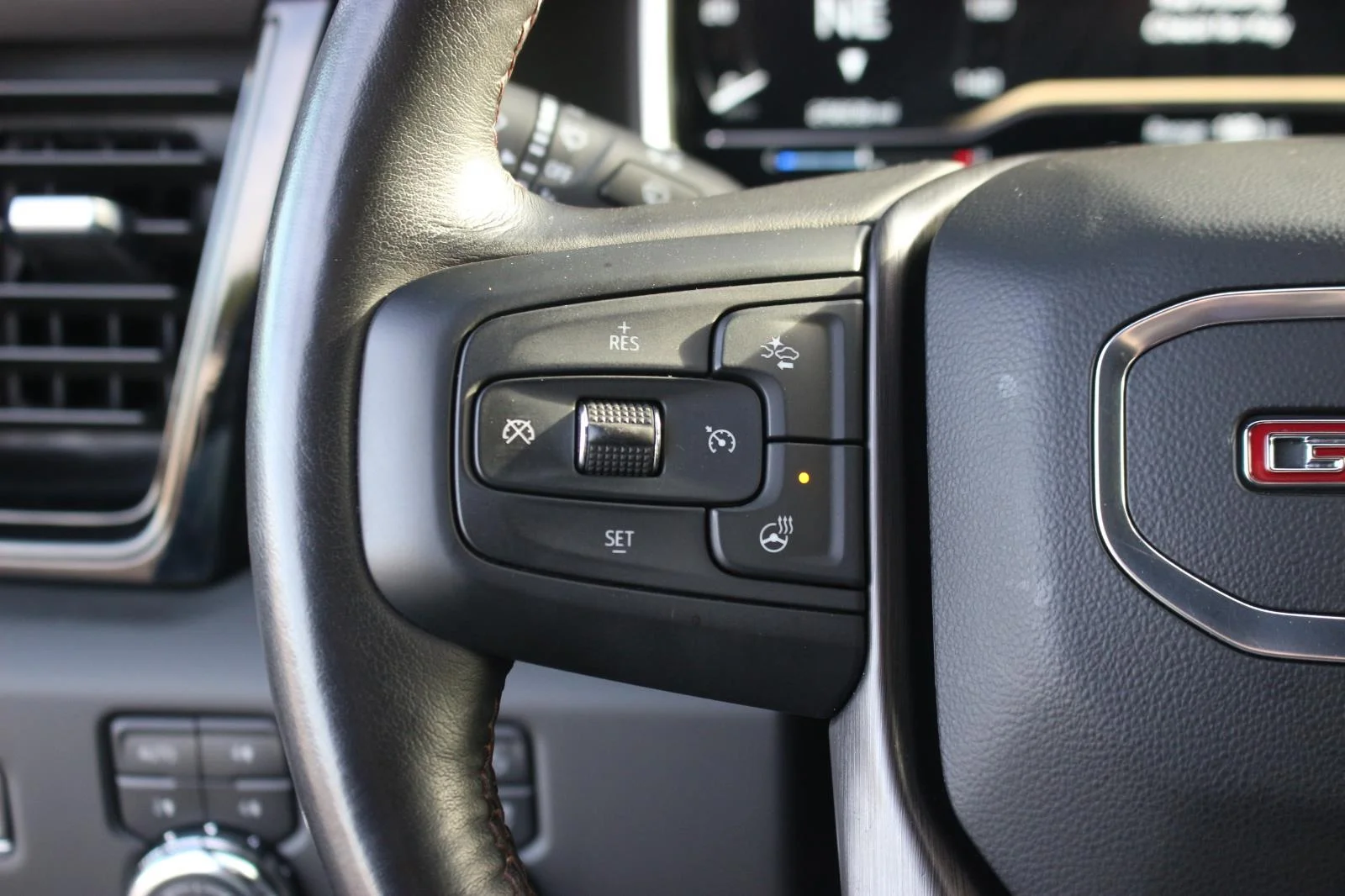 Used 2024 Titanium Rush Metallic GMC AT4X image 22