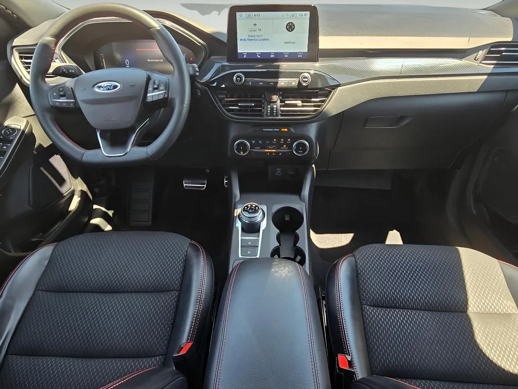 Used 2023 OXFORD WHITE Ford ST-Line Select image 26