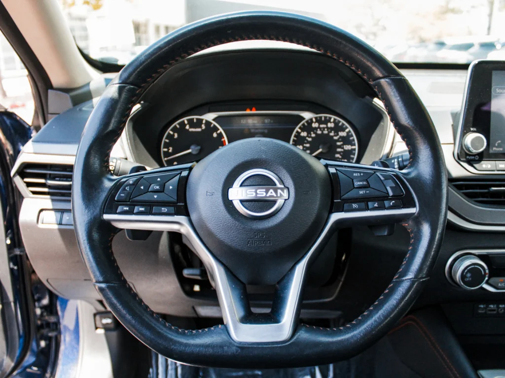 Used 2024 Deep Blue Pearl Nissan 2.5 SR image 12