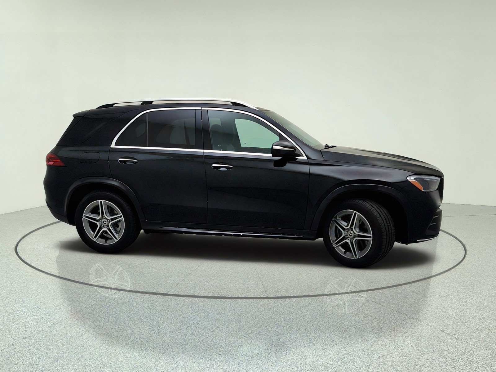 Certified Used 2026 Black Mercedes-Benz GLE 350 image 6
