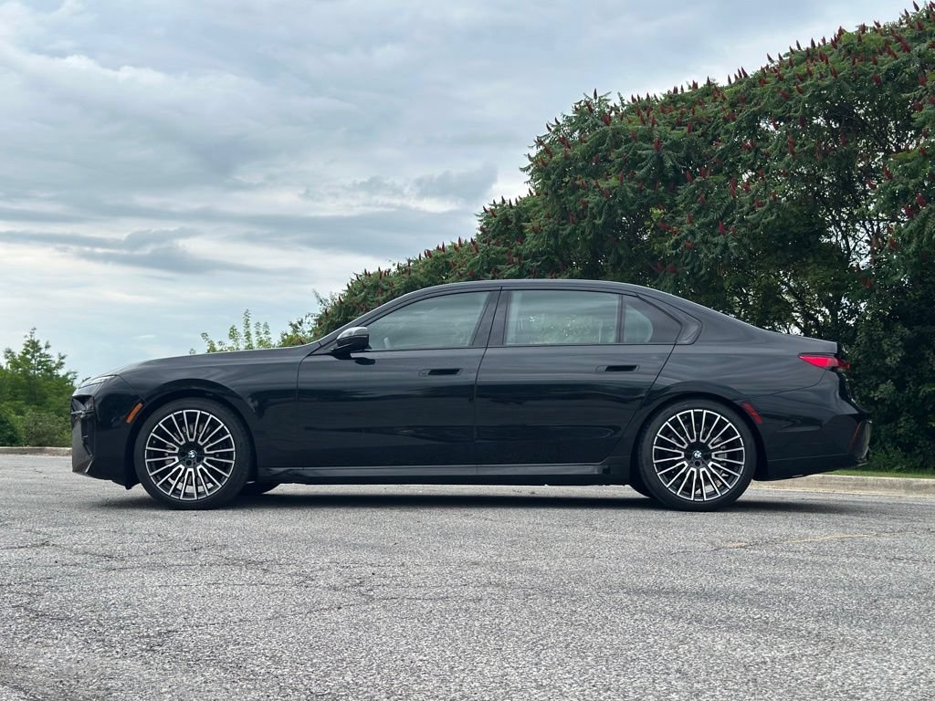 New 2026 Black Sapphire Metallic BMW 740i xDrive image 4