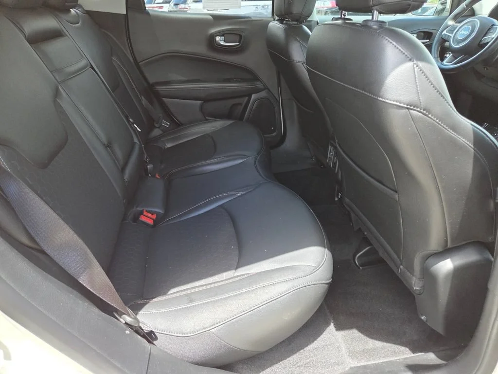 Used 2019 White Clearcoat Jeep Latitude image 18