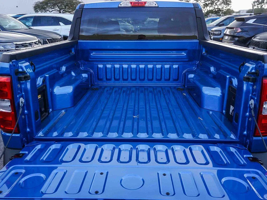 New 2026 Blue Ford XLT image 24