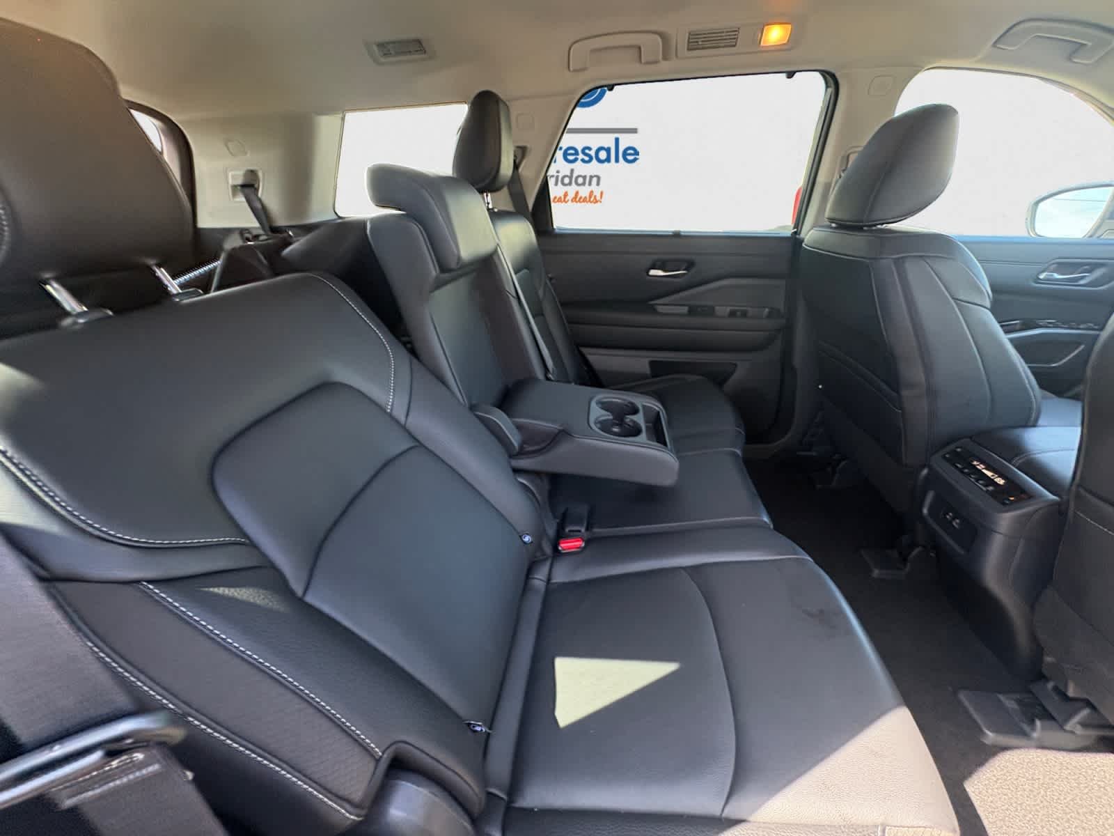 Used 2025 Deep Ocean Blue Pearl Nissan SL image 22