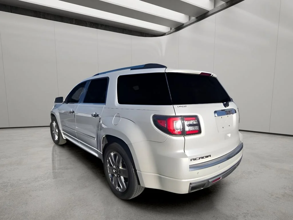 Used 2016 White Frost Tricoat GMC Denali image 6