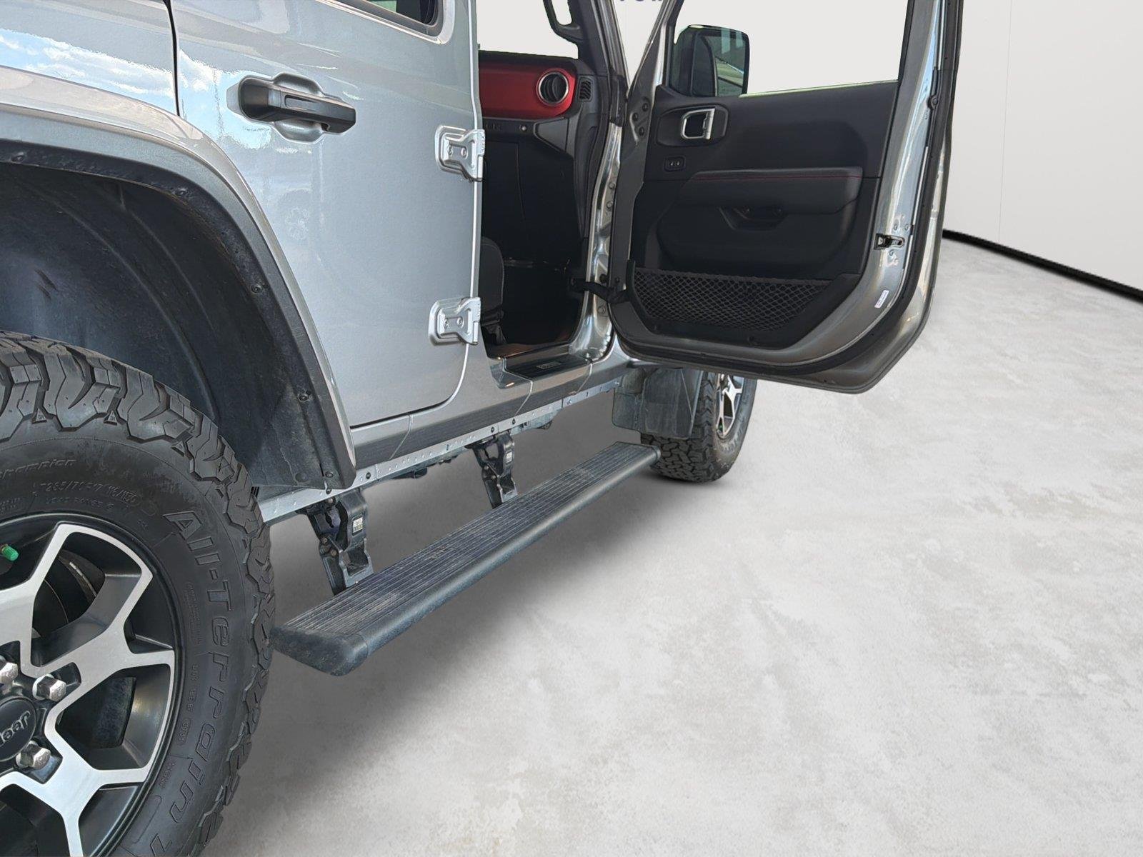 Used 2020 Billet Silver Metallic Clearcoat Jeep Rubicon image 11
