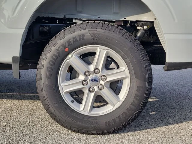New 2026 Avalanche Ford XLT image 8