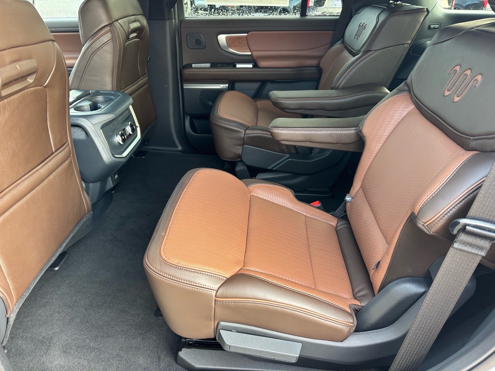 New 2027 Star White Metallic Tri-Coat Ford King Ranch® image 10