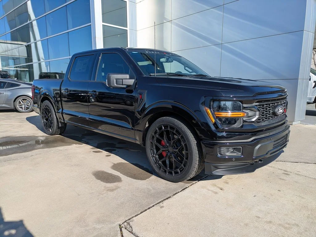 New 2026 Agate Black Metallic Ford XLT image 2