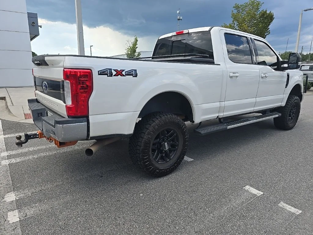 Used 2019 White Ford Lariat image 7
