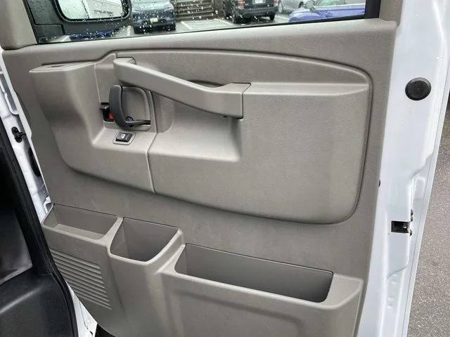 Used 2025 White Chevrolet Work Van image 25