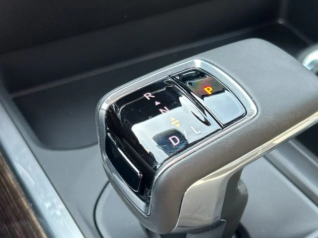 New 2026 Onyx Black GMC Elevation image 41