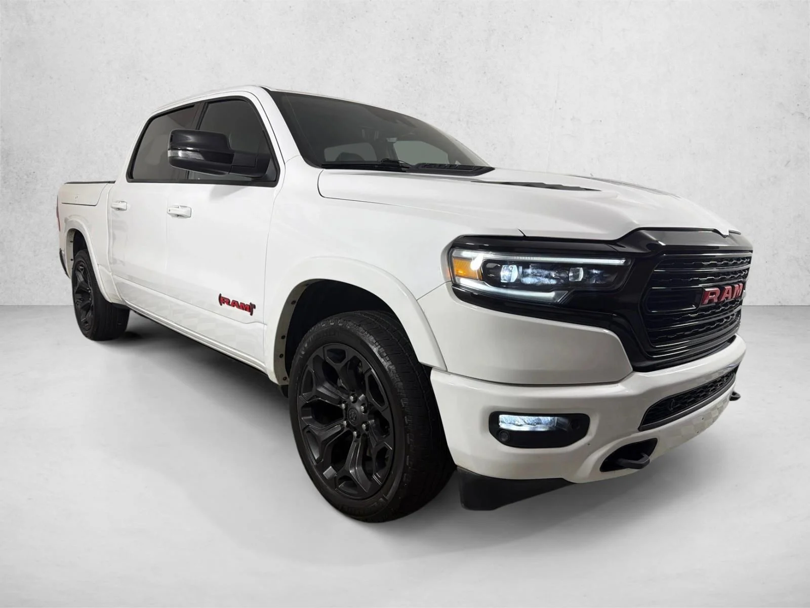 Used 2023 White Ram Limited image 1