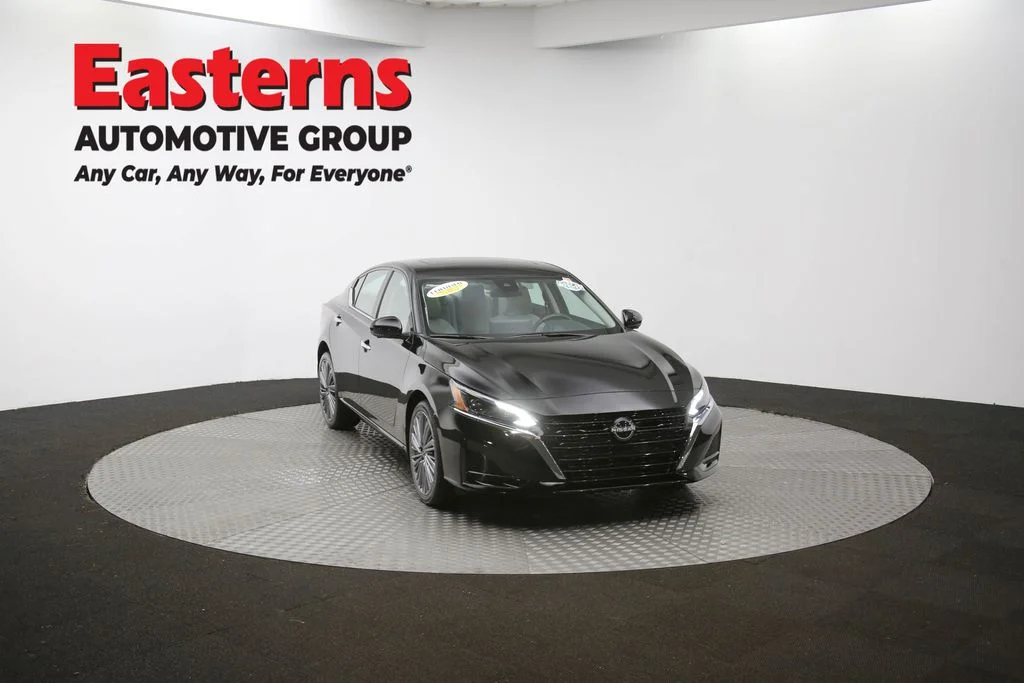 Used 2024 Black Nissan 2.5 SL image 49