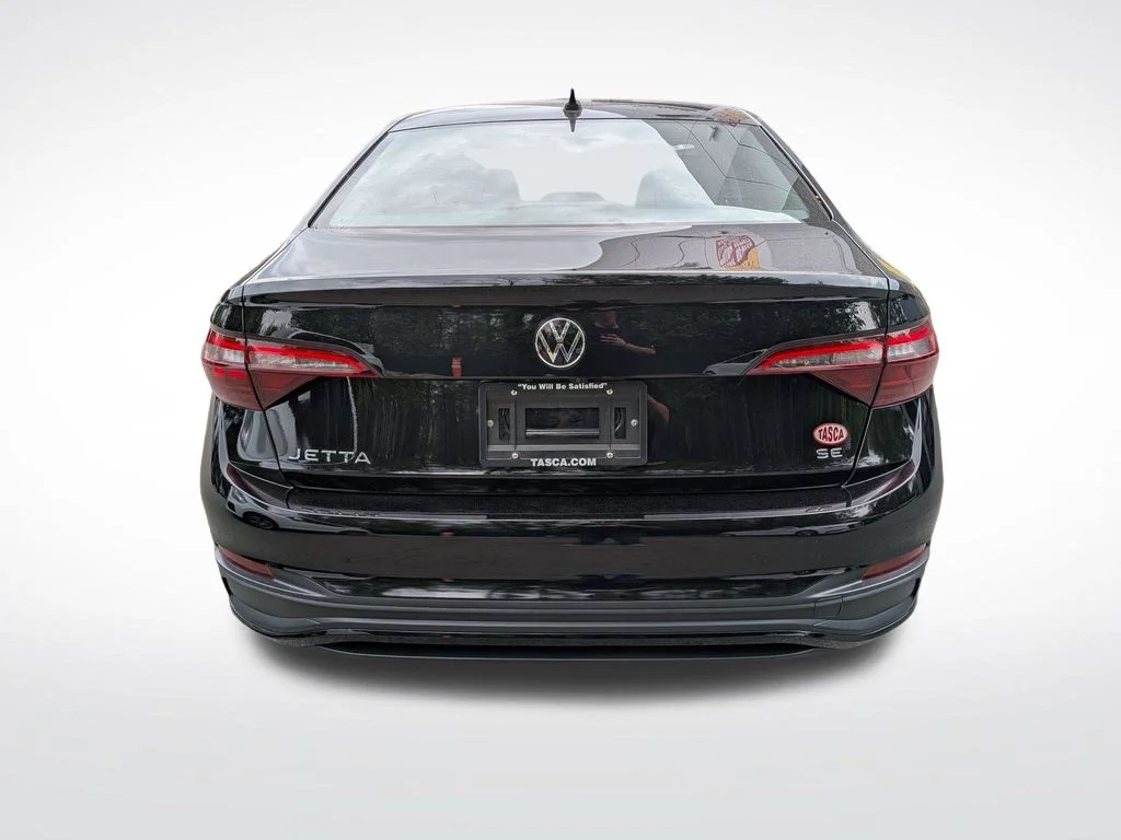 Used 2024 Black Volkswagen 1.5T SE image 5