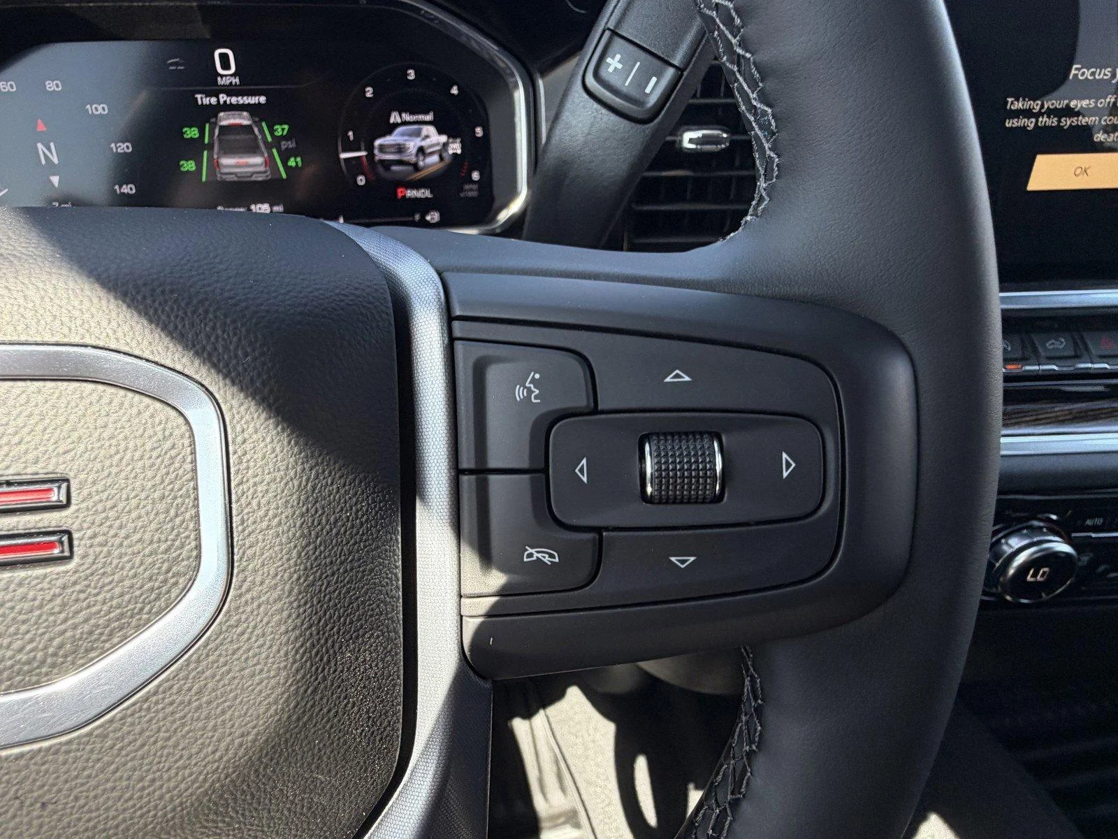New 2026 Summit White GMC SLE image 22