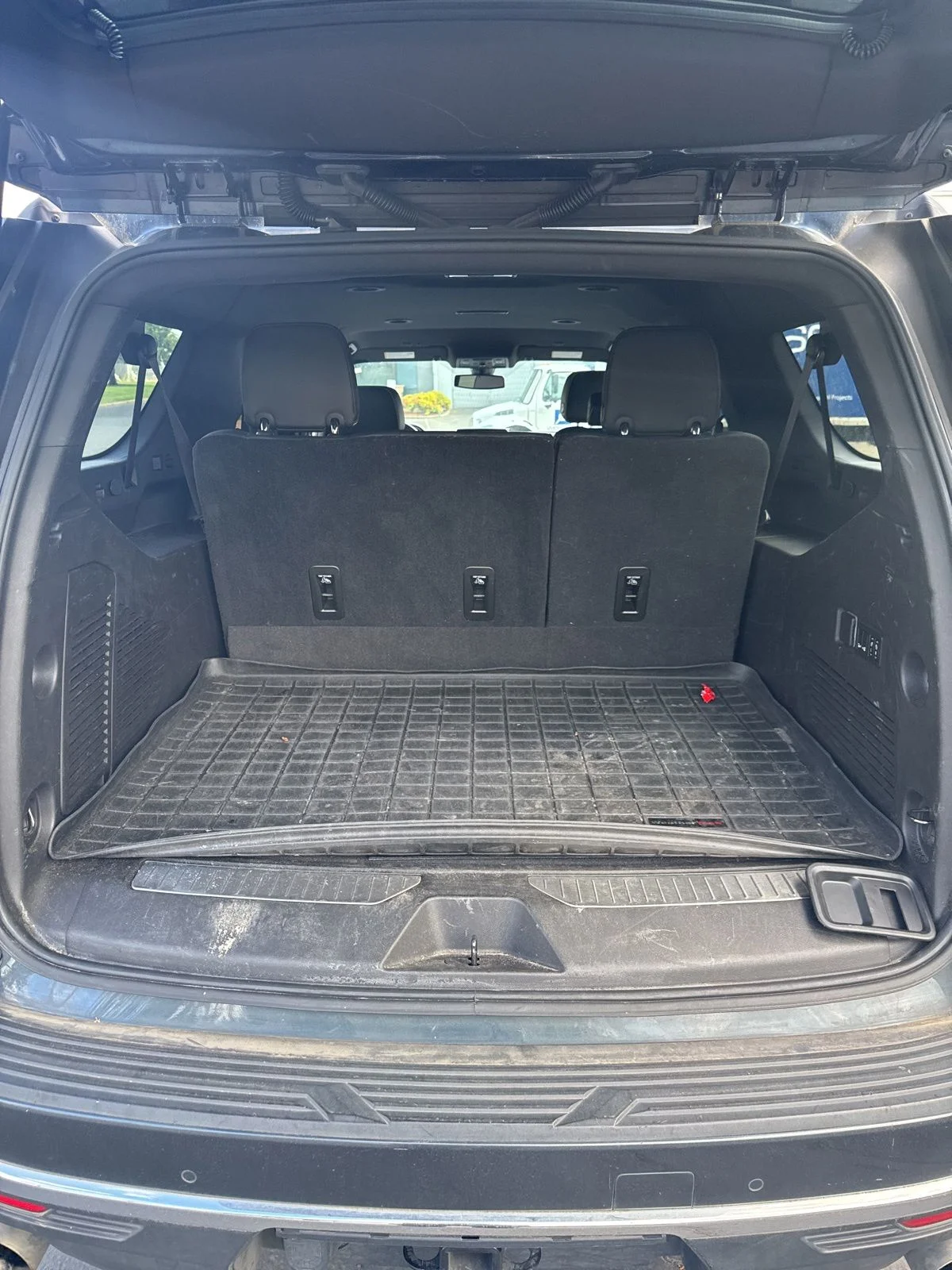 Used 2021 Shadow Gray Metallic Chevrolet Premier image 23