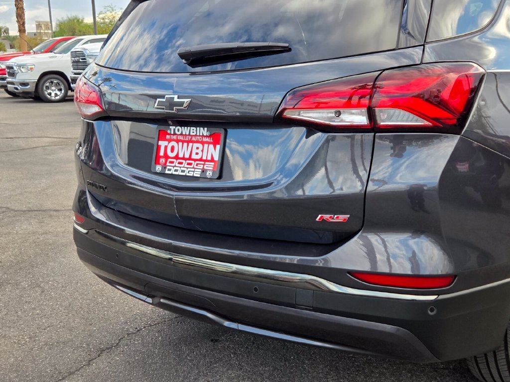 Used 2022 Gray Chevrolet RS image 5