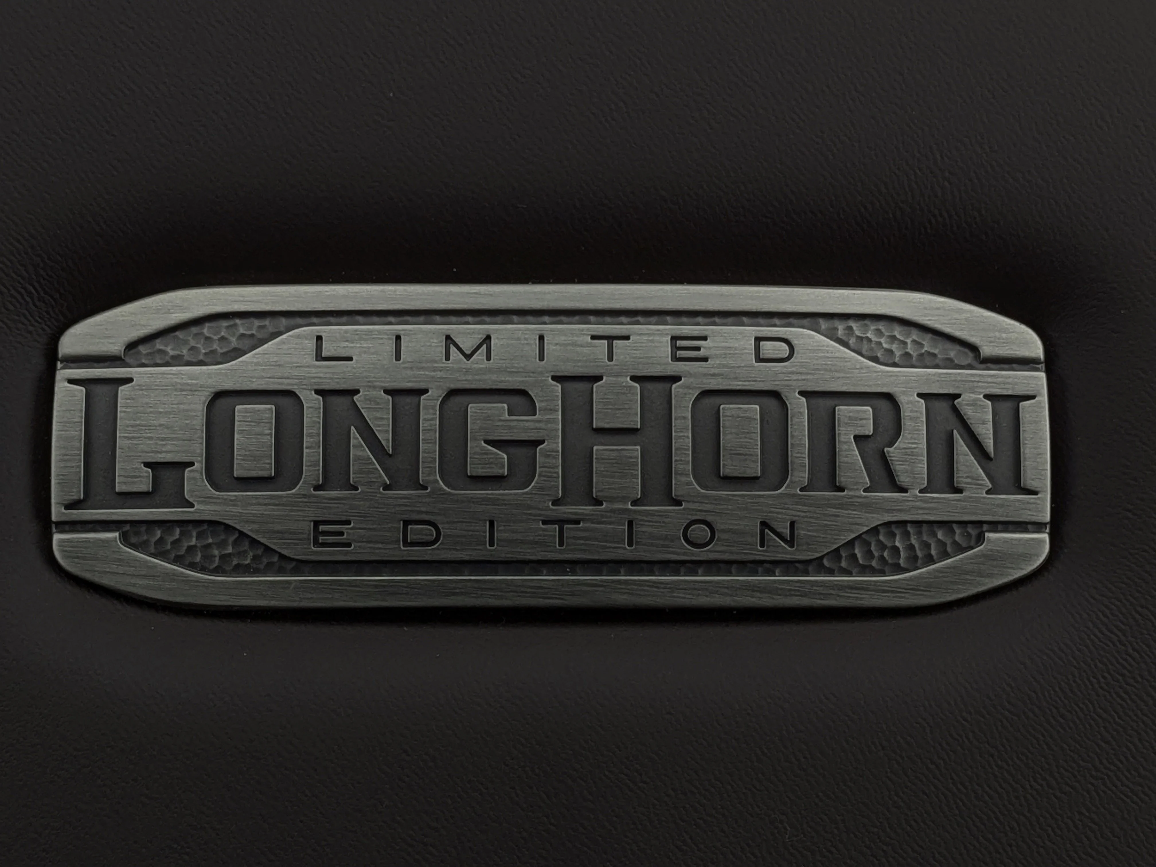 New 2026 Black RAM Limited Longhorn - - Pkg 27K - 5.7L HEMI V8 eTorque - Pano Sunroof - E?Locker Axle & More image 26