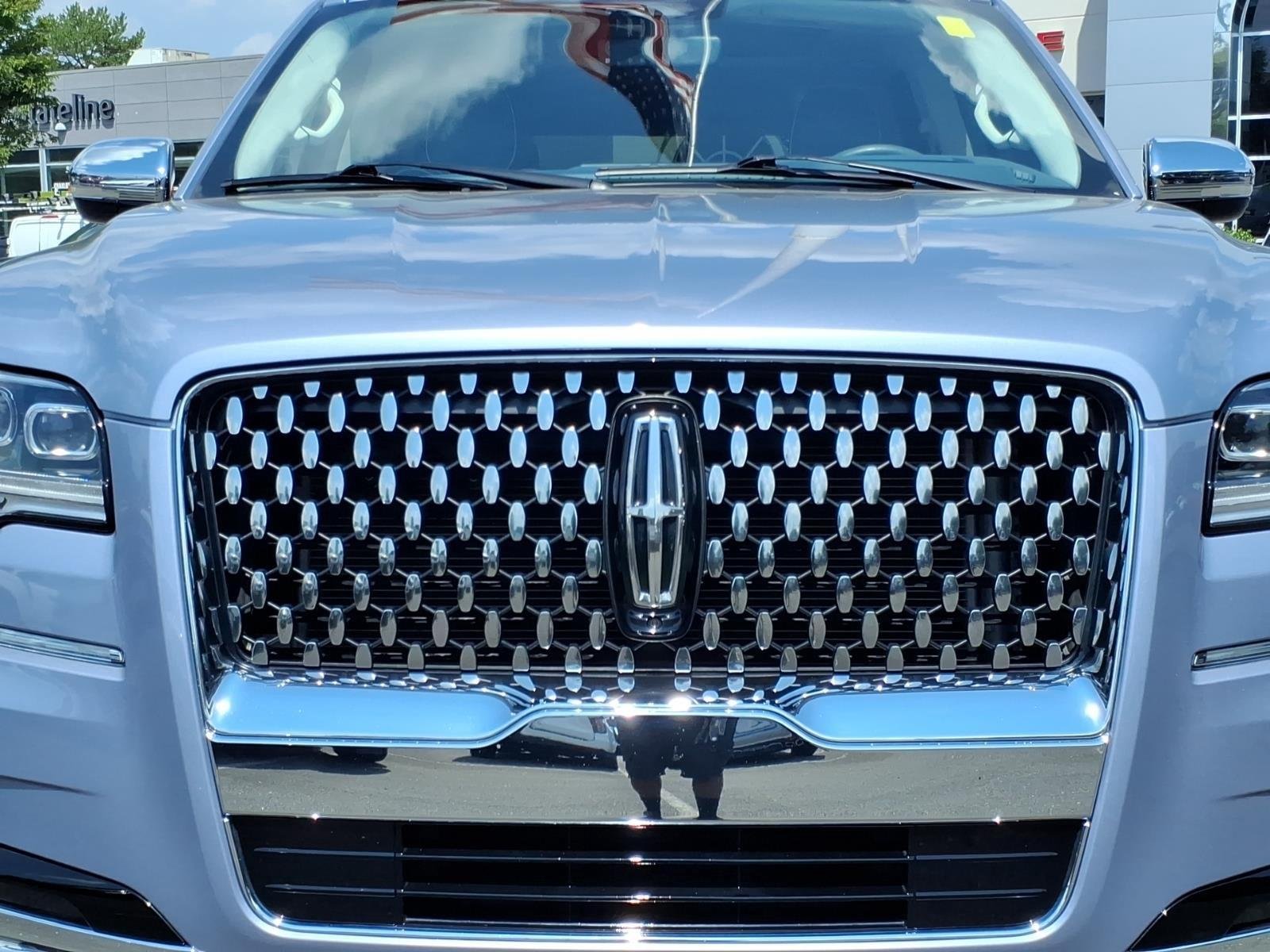 Used 2023 Chroma Crystal Blue Metallic Premium Colorant Lincoln Black Label image 15