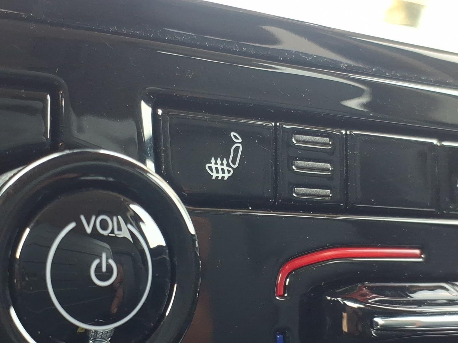 Used 2023 Bright White Clearcoat Jeep Limited image 5