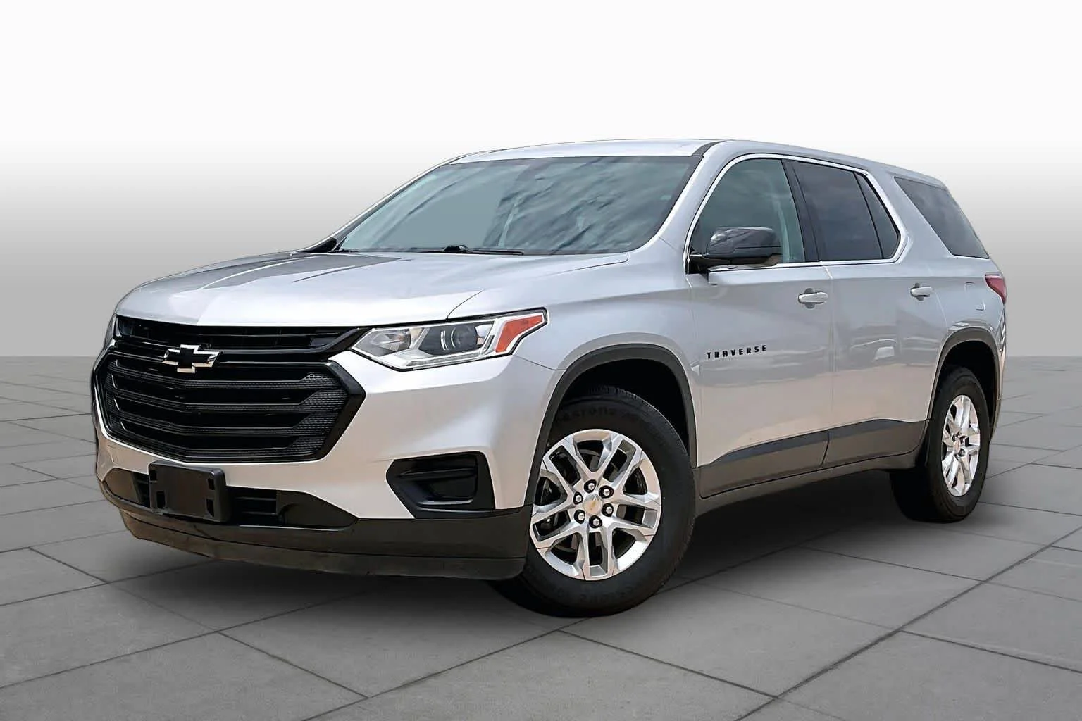 Used 2019 Silver Ice Metallic Chevrolet LS image 2