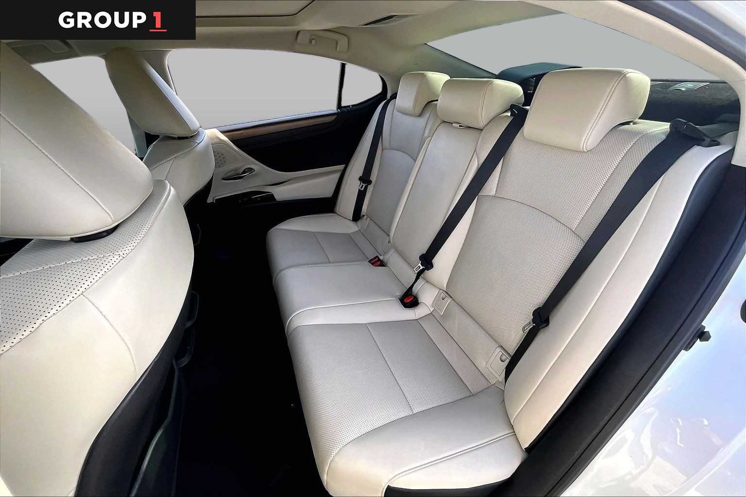 Certified Used 2024 Eminent White Pearl Lexus  image 18