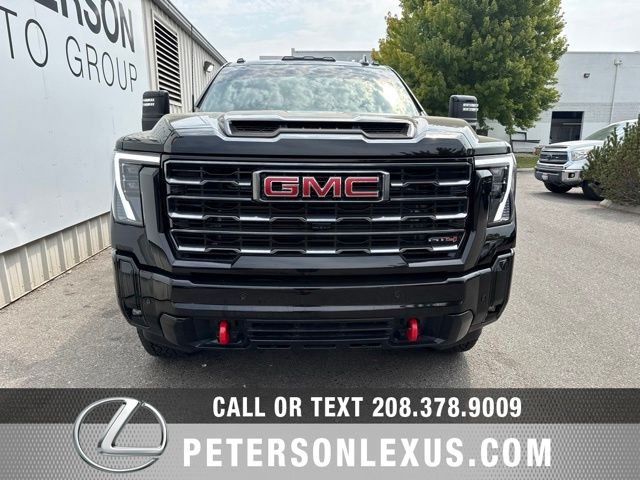 Used 2025  GMC AT4 Premium Plus image 9
