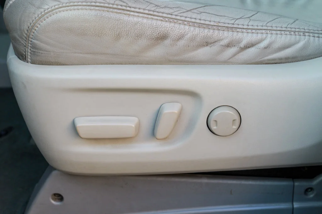 Used 2011 Predawn Gray Mica Toyota XLE image 20