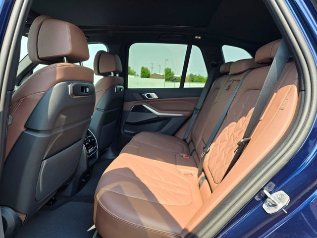 New 2026 Tanzanite Blue II Metallic BMW xDrive50e image 12