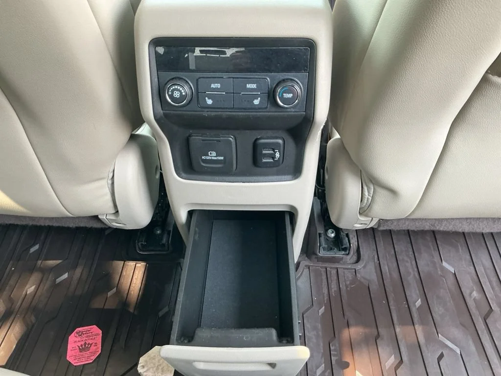 Used 2017 EBONY TWILIGHT METALLIC GMC Denali image 28