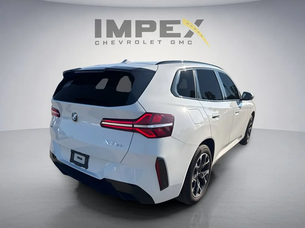 Used 2025 Alpine White BMW 30 xDrive image 5