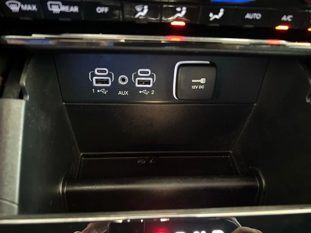 Used 2025 Black Jeep Laredo image 46