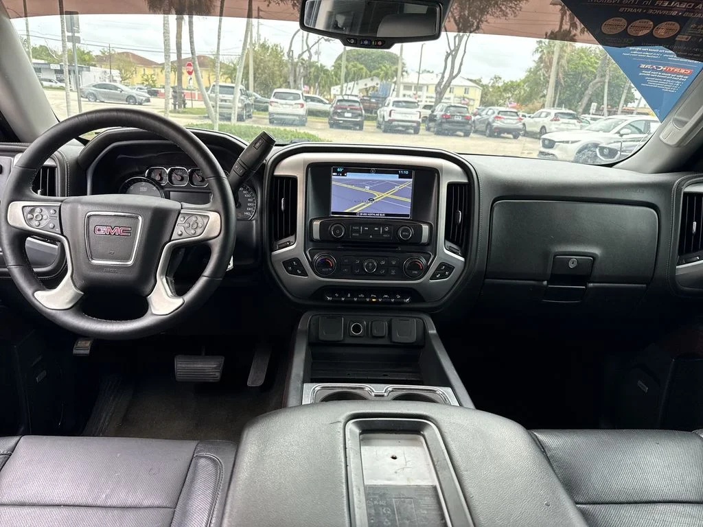 Used 2018 Blue Metallic GMC SLT image 14