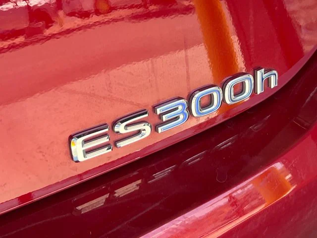 Used 2021 Matador Red Mica Lexus 300h Luxury image 23